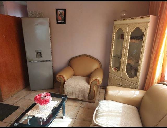 3 BEDROOM HOUSE FOR SALE IN VILLA LIZA